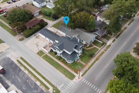 Tiny photo for 2101 WALNUT Street, Murphysboro, IL 62966 (MLS # EB460039)