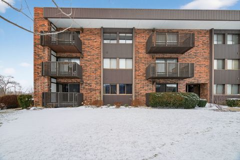 Tiny photo for 1504 Woodbridge Road #1A, Joliet, IL 60436 (MLS # 12538210)