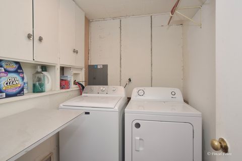 Tiny photo for 425 E Broadway Avenue, Crystal Lake, IL 60014 (MLS # 12607866)