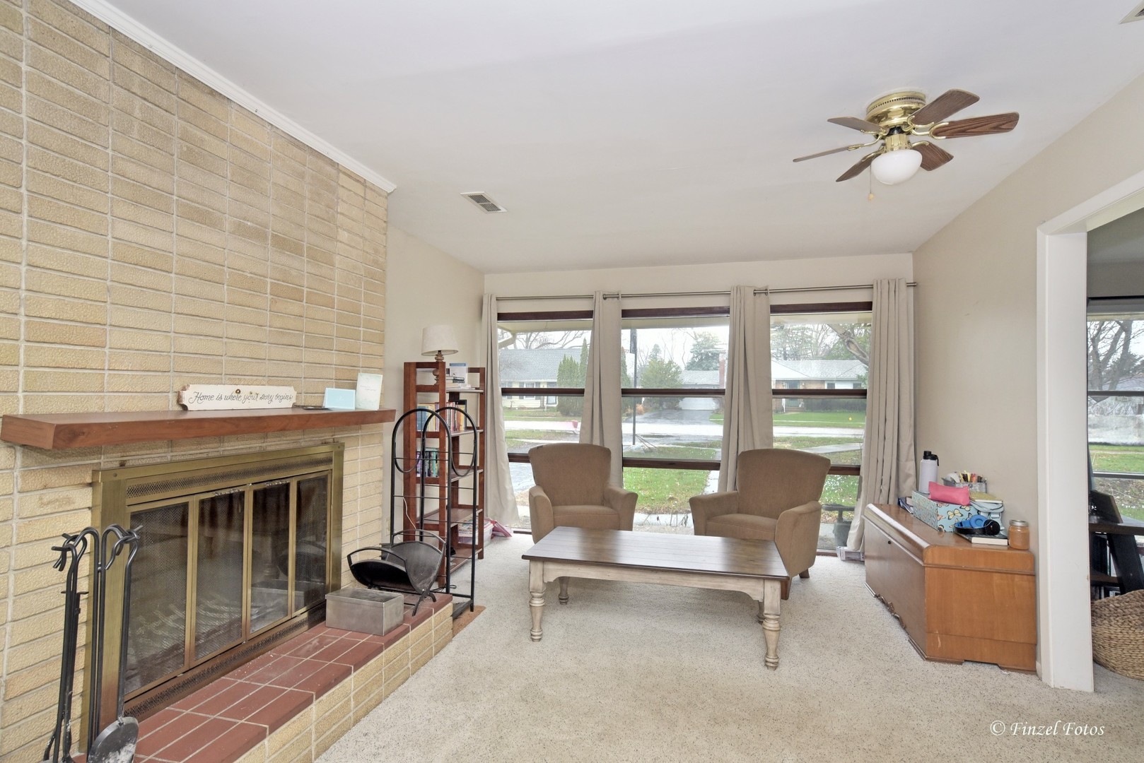 425 E Broadway Avenue