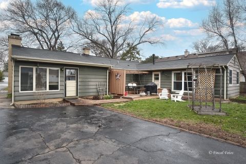 Tiny photo for 425 E Broadway Avenue, Crystal Lake, IL 60014 (MLS # 12607866)