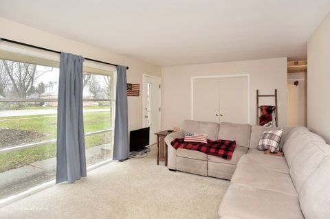 Tiny photo for 425 E Broadway Avenue, Crystal Lake, IL 60014 (MLS # 12607866)