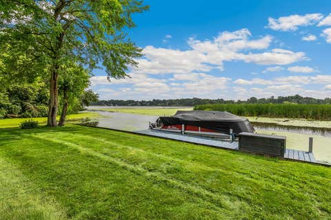 Tiny photo for 25138 W Lake Avenue, Ingleside, IL 60041 (MLS # 12734714)