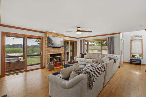 Tiny photo for 25138 W Lake Avenue, Ingleside, IL 60041 (MLS # 12734714)