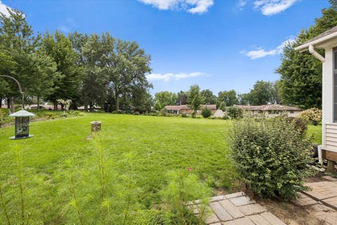 Tiny photo for 911 Pleasant Hill Drive, De Witt, IA 52742 (MLS # 12737011)
