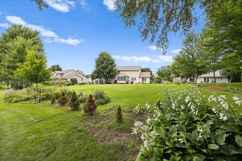Tiny photo for 911 Pleasant Hill Drive, De Witt, IA 52742 (MLS # 12737011)