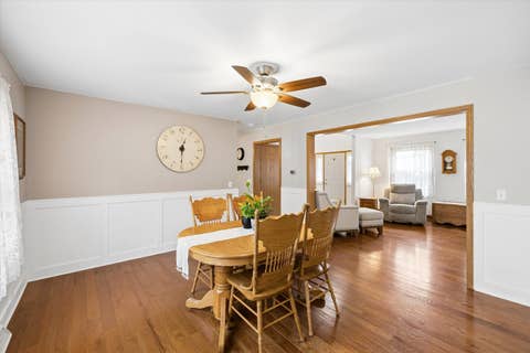 Tiny photo for 911 Pleasant Hill Drive, De Witt, IA 52742 (MLS # 12737011)