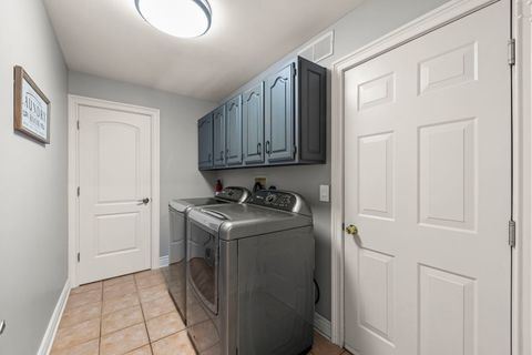 Tiny photo for 816 Spindletree Avenue, Naperville, IL 60565 (MLS # 12420506)