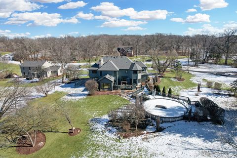 Tiny photo for 51 Crestview Drive, Oswego, IL 60543 (MLS # 12551303)