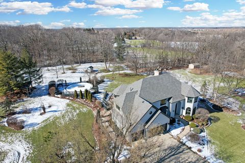 Tiny photo for 51 Crestview Drive, Oswego, IL 60543 (MLS # 12551303)