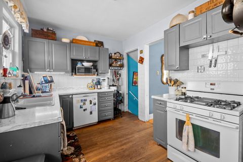 Tiny photo for 320 7th Street, Downers Grove, IL 60515 (MLS # 12607757)