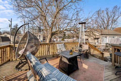 Tiny photo for 320 7th Street, Downers Grove, IL 60515 (MLS # 12607757)