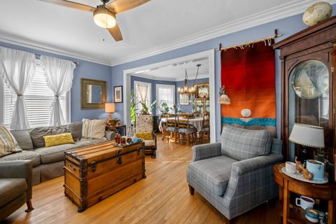 Tiny photo for 320 7th Street, Downers Grove, IL 60515 (MLS # 12607757)