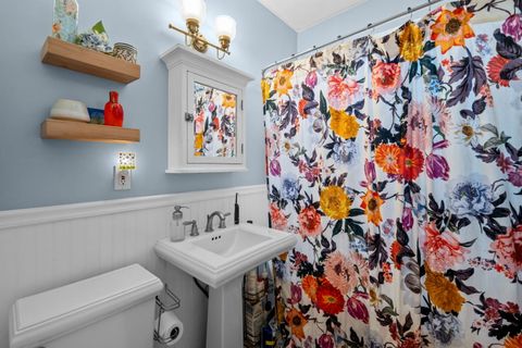 Tiny photo for 320 7th Street, Downers Grove, IL 60515 (MLS # 12607757)