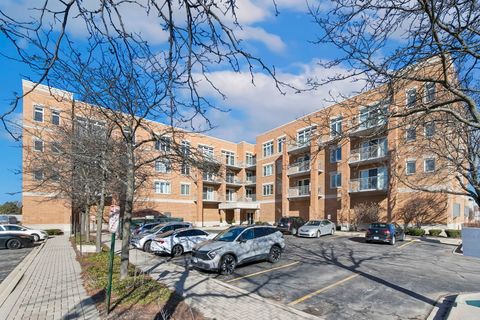 Tiny photo for 1 S Lincoln Avenue #206, Lombard, IL 60148 (MLS # 12546987)