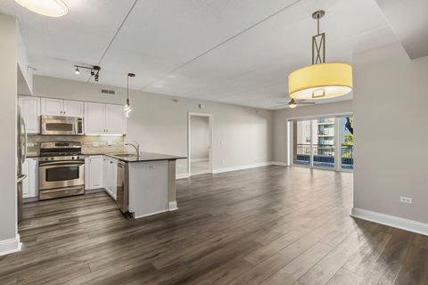 Tiny photo for 1 S Lincoln Avenue #206, Lombard, IL 60148 (MLS # 12546987)