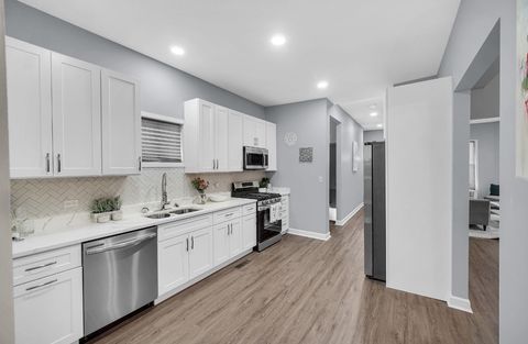 Tiny photo for 7825 S St Lawrence Avenue, Chicago, IL 60619 (MLS # 12484582)