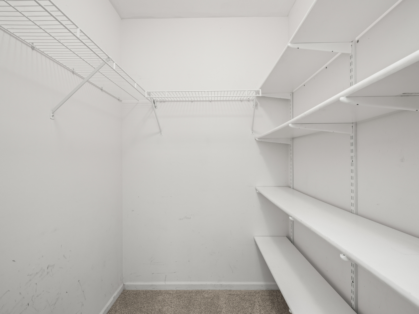 Cary, Illinois 60013, United States, 4 Bedrooms Bedrooms, ,3 BathroomsBathrooms,Residential,Active,232247