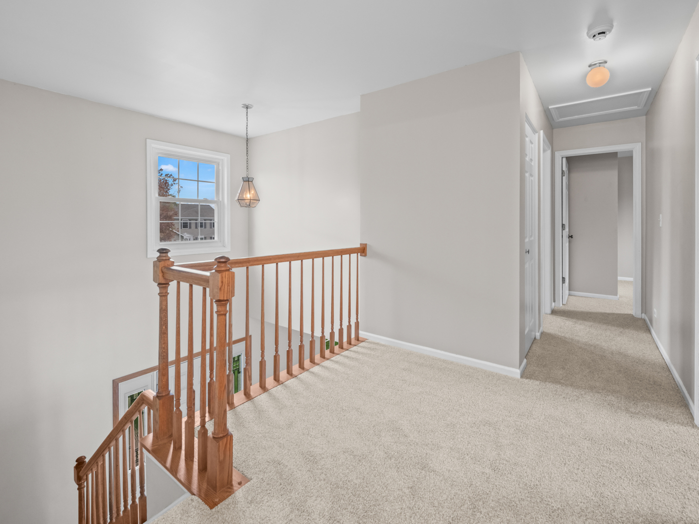 Cary, Illinois 60013, United States, 4 Bedrooms Bedrooms, ,3 BathroomsBathrooms,Residential,Active,232247