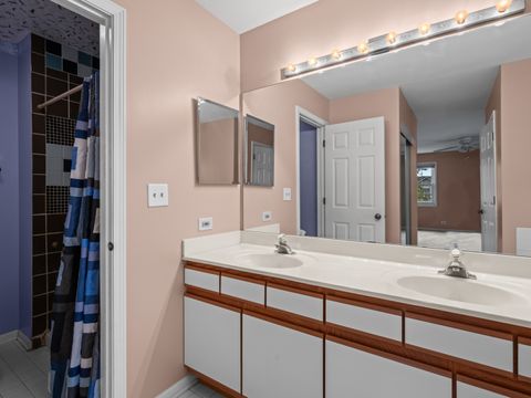 Tiny photo for 12 Jefferson Lane, Cary, IL 60013 (MLS # 12499536)