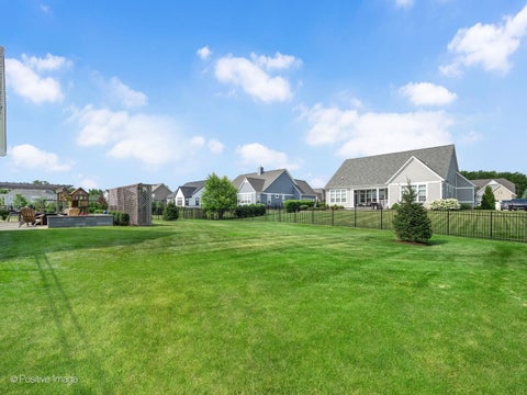 Tiny photo for 1135 Hilldale Drive, St. Charles, IL 60175 (MLS # 12720782)