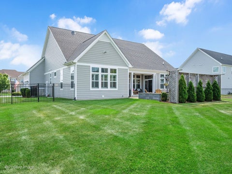 Tiny photo for 1135 Hilldale Drive, St. Charles, IL 60175 (MLS # 12720782)