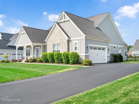 Tiny photo for 1135 Hilldale Drive, St. Charles, IL 60175 (MLS # 12720782)
