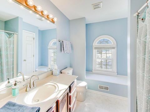 Tiny photo for 660 ROBIN RIDGE Rdg, Elgin, IL 60123 (MLS # 12514953)