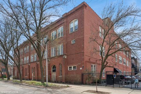 2510 N WAYNE Avenue 302 Chicago IL 60614