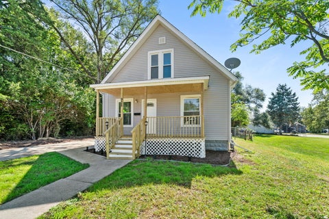 Tiny photo for 928 Lincoln Avenue, Rockford, IL 61102 (MLS # 12758911)