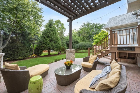 Tiny photo for 16 S Monroe Street, Hinsdale, IL 60521 (MLS # 12764960)