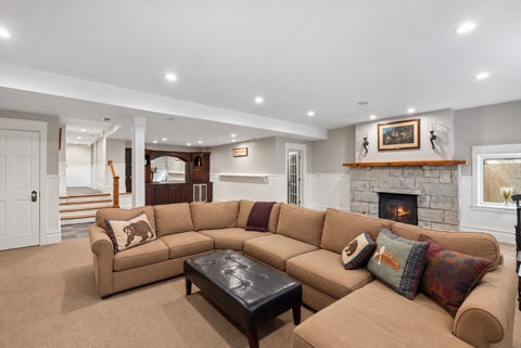 Tiny photo for 16 S Monroe Street, Hinsdale, IL 60521 (MLS # 12764960)