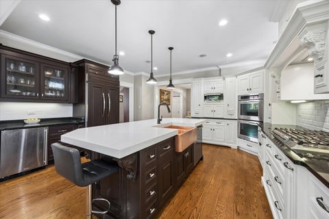 Tiny photo for 16 S Monroe Street, Hinsdale, IL 60521 (MLS # 12764960)