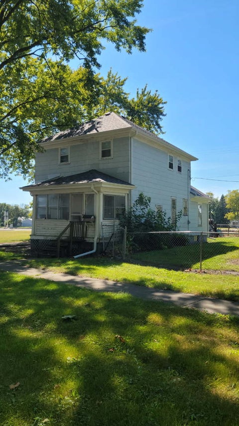 Tiny photo for 312 N Central Street, Gilman, IL 60938 (MLS # 12753090)