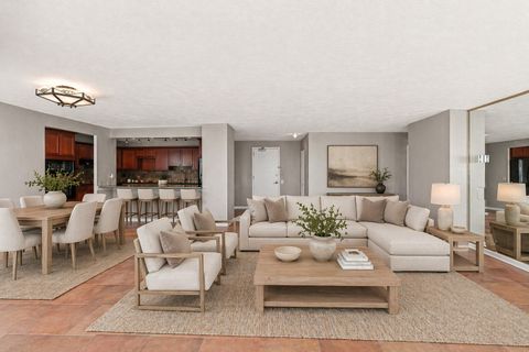 Tiny photo for 940 W Glenlake Avenue #34B, Chicago, IL 60660 (MLS # 12604377)