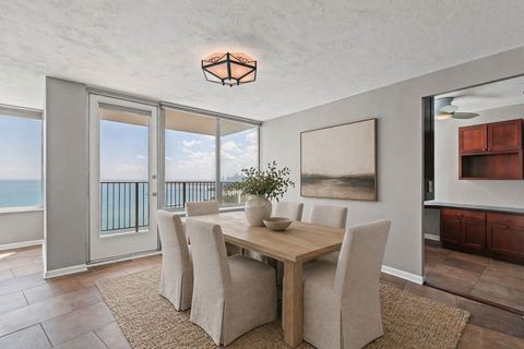 Tiny photo for 940 W Glenlake Avenue #34B, Chicago, IL 60660 (MLS # 12604377)