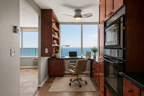 Tiny photo for 940 W Glenlake Avenue #34B, Chicago, IL 60660 (MLS # 12604377)