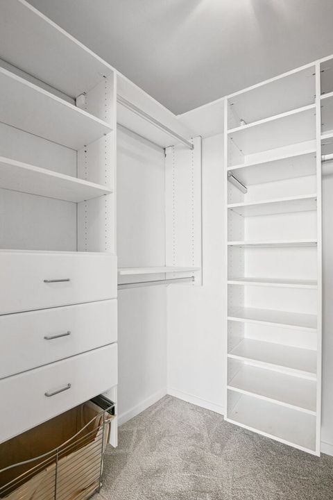 Tiny photo for 940 W Glenlake Avenue #34B, Chicago, IL 60660 (MLS # 12604377)