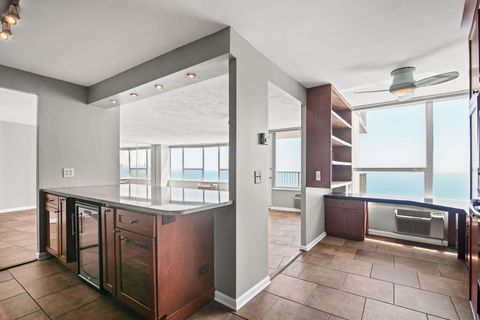 Tiny photo for 940 W Glenlake Avenue #34B, Chicago, IL 60660 (MLS # 12604377)