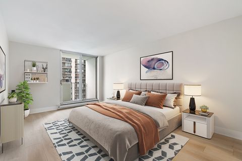 Tiny photo for 6033 N Sheridan Road #8E, Chicago, IL 60660 (MLS # 12512081)