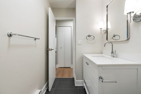 Tiny photo for 6033 N Sheridan Road #8E, Chicago, IL 60660 (MLS # 12512081)
