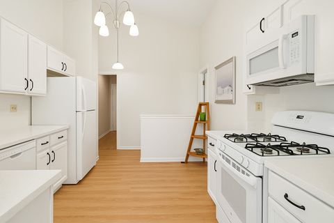 Tiny photo for 381 BENTLEY Place, Buffalo Grove, IL 60089 (MLS # 12517983)