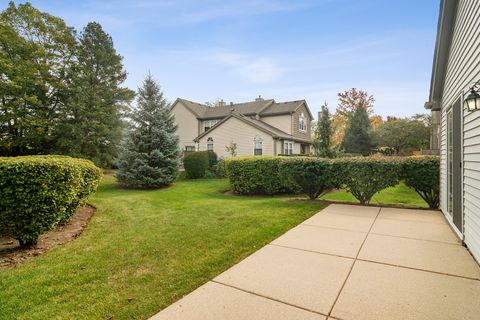 Tiny photo for 381 BENTLEY Place, Buffalo Grove, IL 60089 (MLS # 12517983)