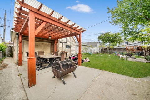 Tiny photo for 4918 W Winnemac Avenue, Chicago, IL 60630 (MLS # 12683925)