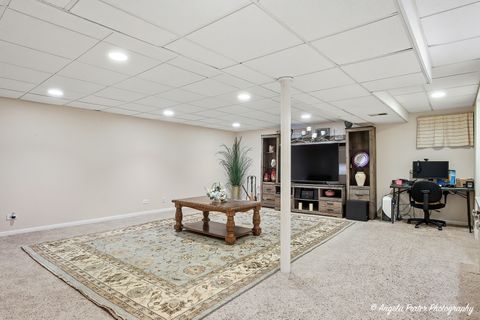 Tiny photo for 4833 Eastwood Court, Waukegan, IL 60087 (MLS # 12624840)