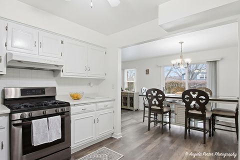 Tiny photo for 4833 Eastwood Court, Waukegan, IL 60087 (MLS # 12624840)