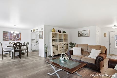 Tiny photo for 4833 Eastwood Court, Waukegan, IL 60087 (MLS # 12624840)