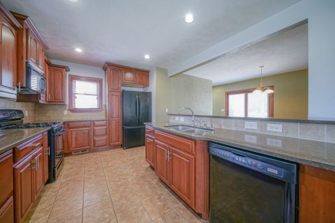 Tiny photo for 711 Taylor Street, Pecatonica, IL 61063 (MLS # 12613201)