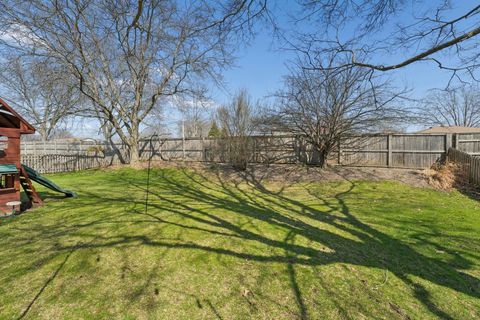Tiny photo for 829 Renaissance Drive, Carol Stream, IL 60188 (MLS # 12605796)