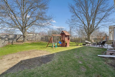 Tiny photo for 829 Renaissance Drive, Carol Stream, IL 60188 (MLS # 12605796)